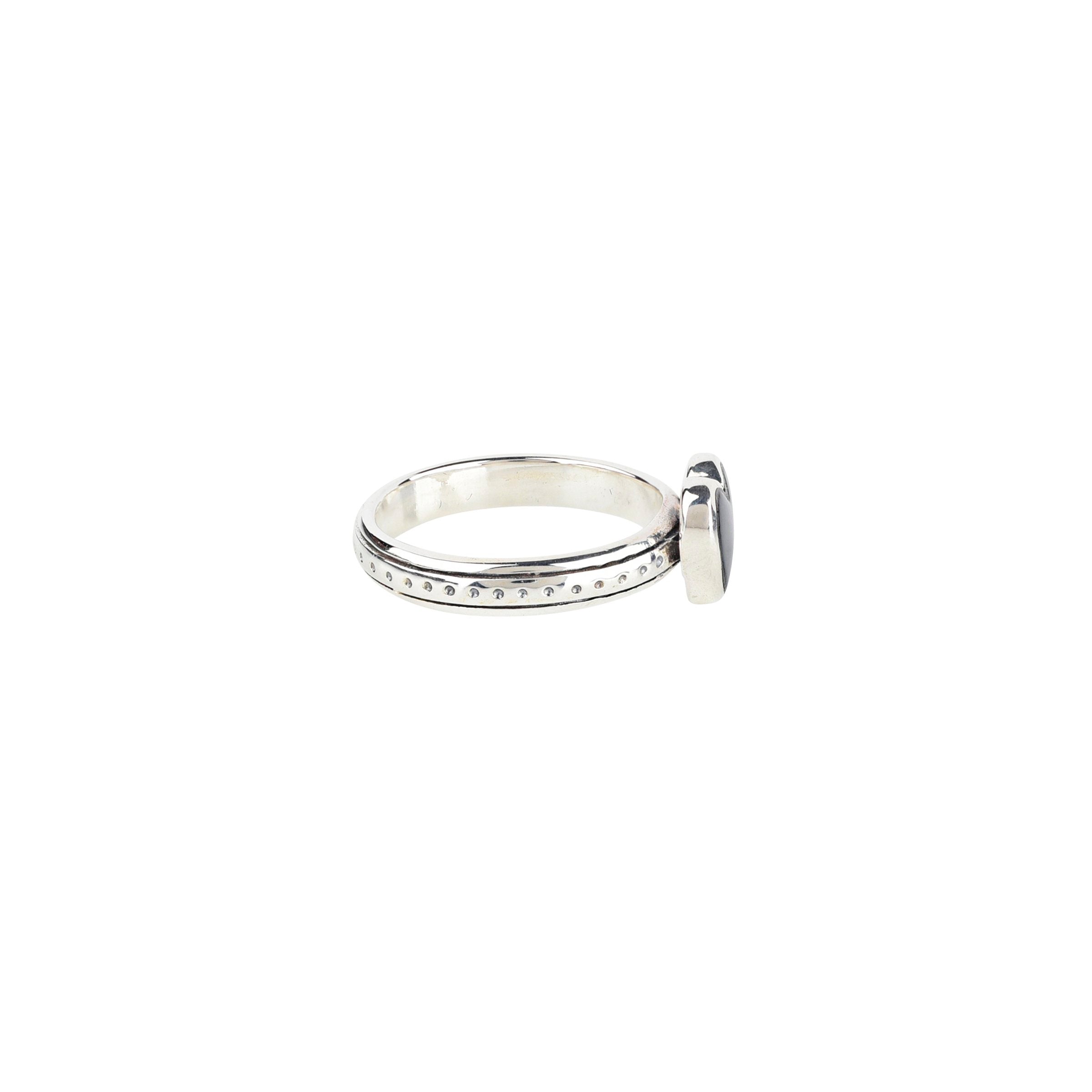 Heart Ring - Onyx
