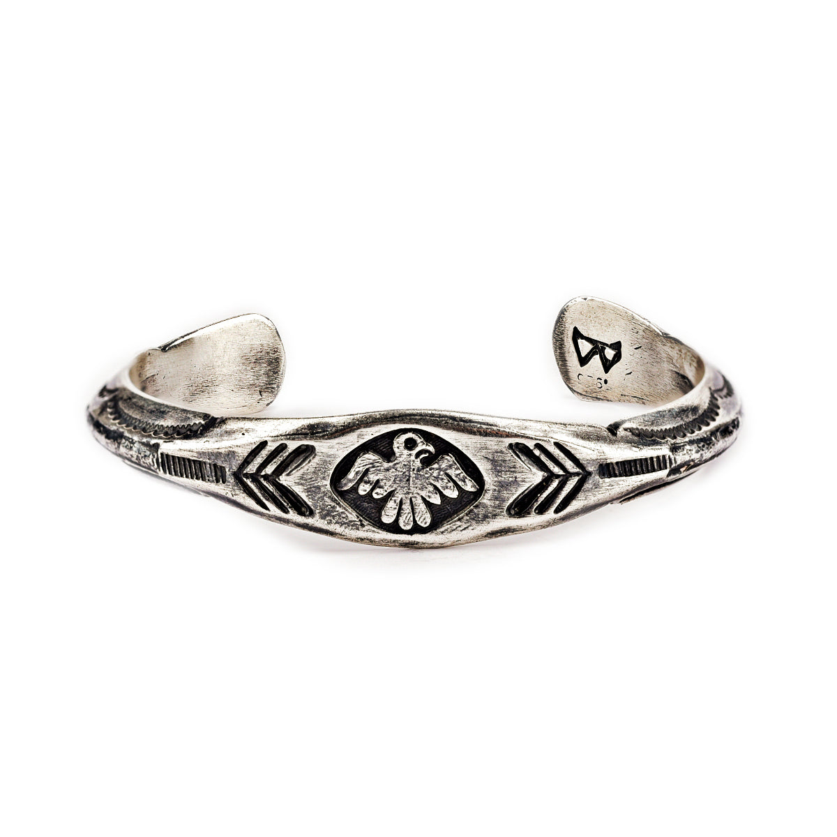 Hand Hammered Shell Native American Navajo Sterling Silver Bracelet
