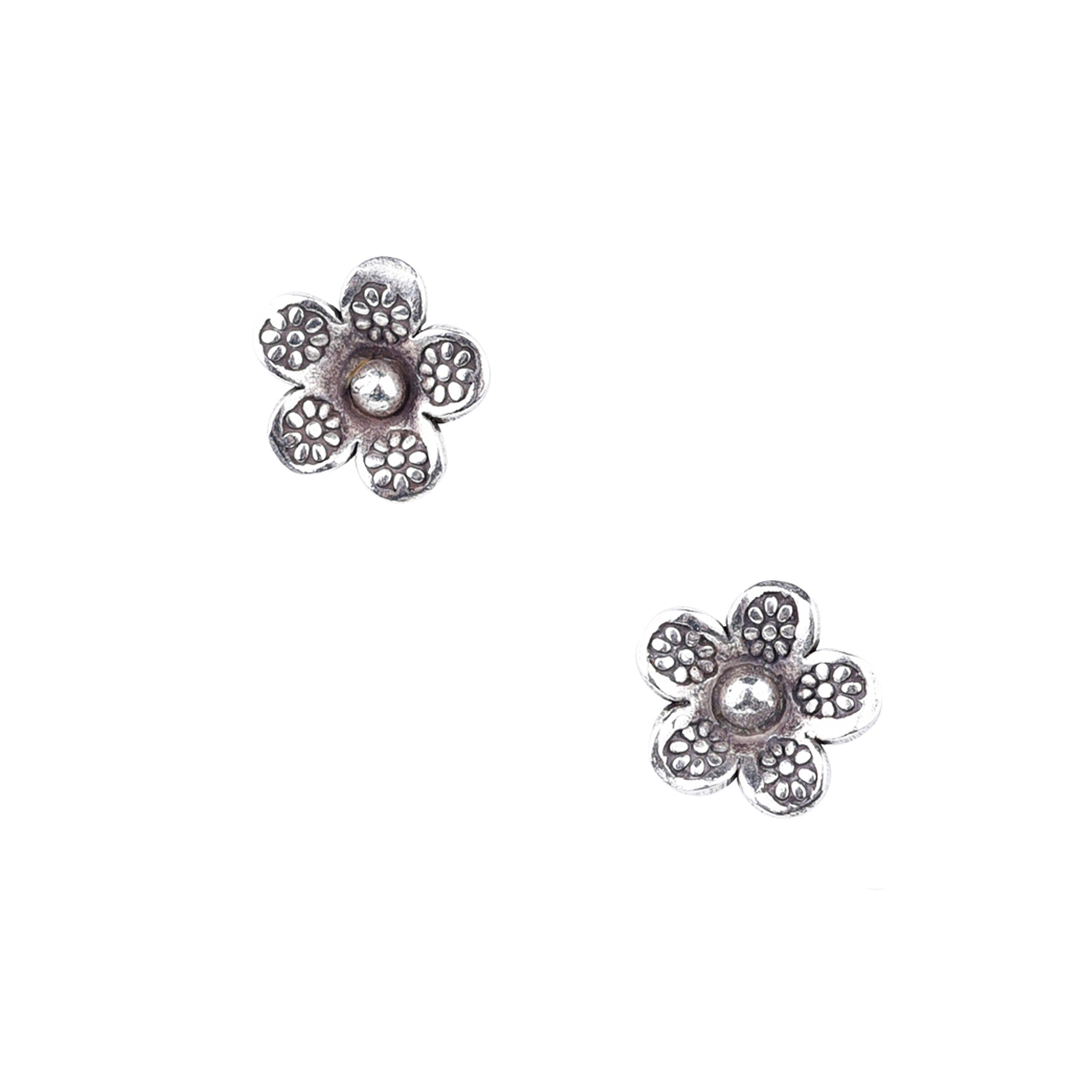 Silver Daisy Earrings