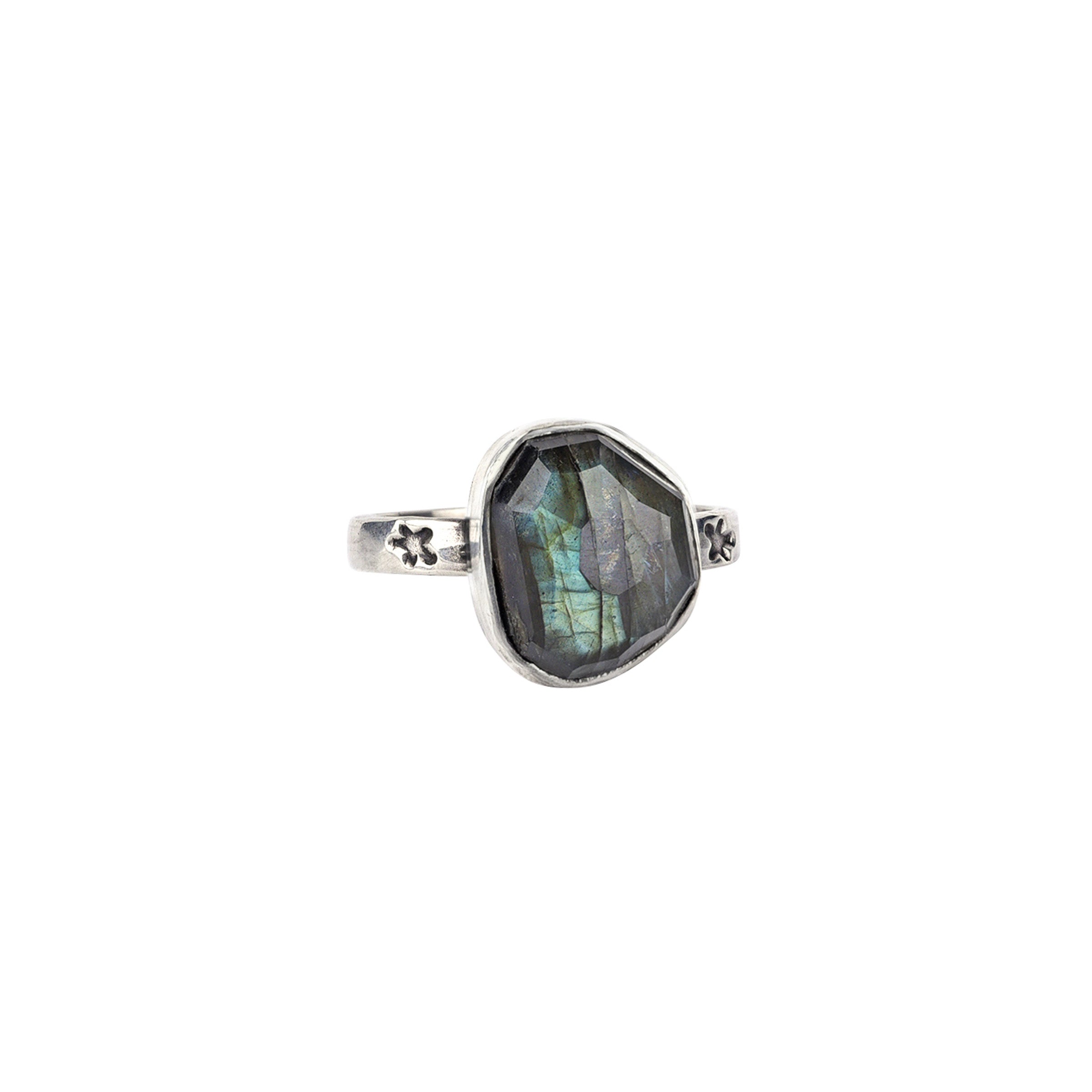 A sterling silver ring with labradorite. 