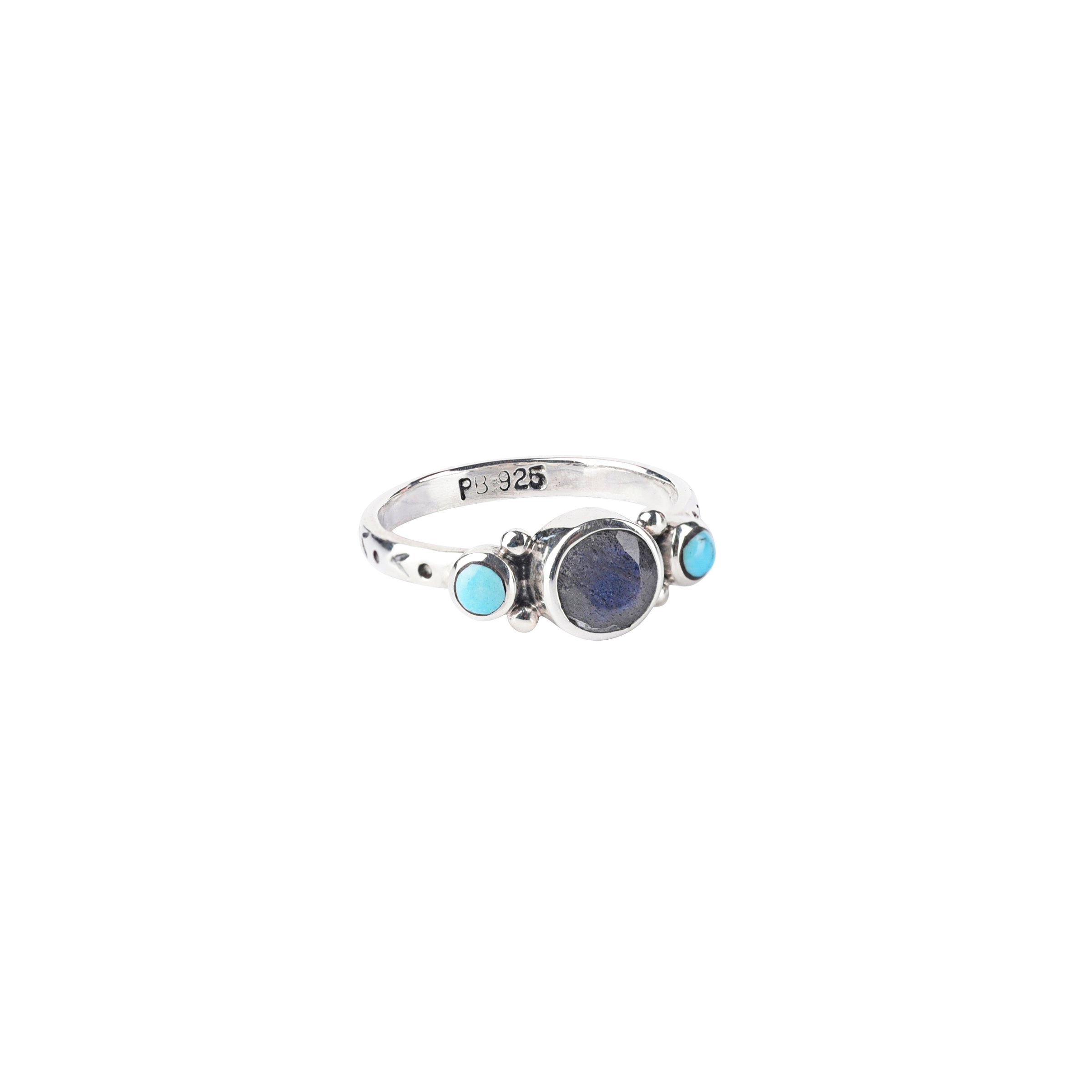 Silver and Labradorite Ring - Size 7